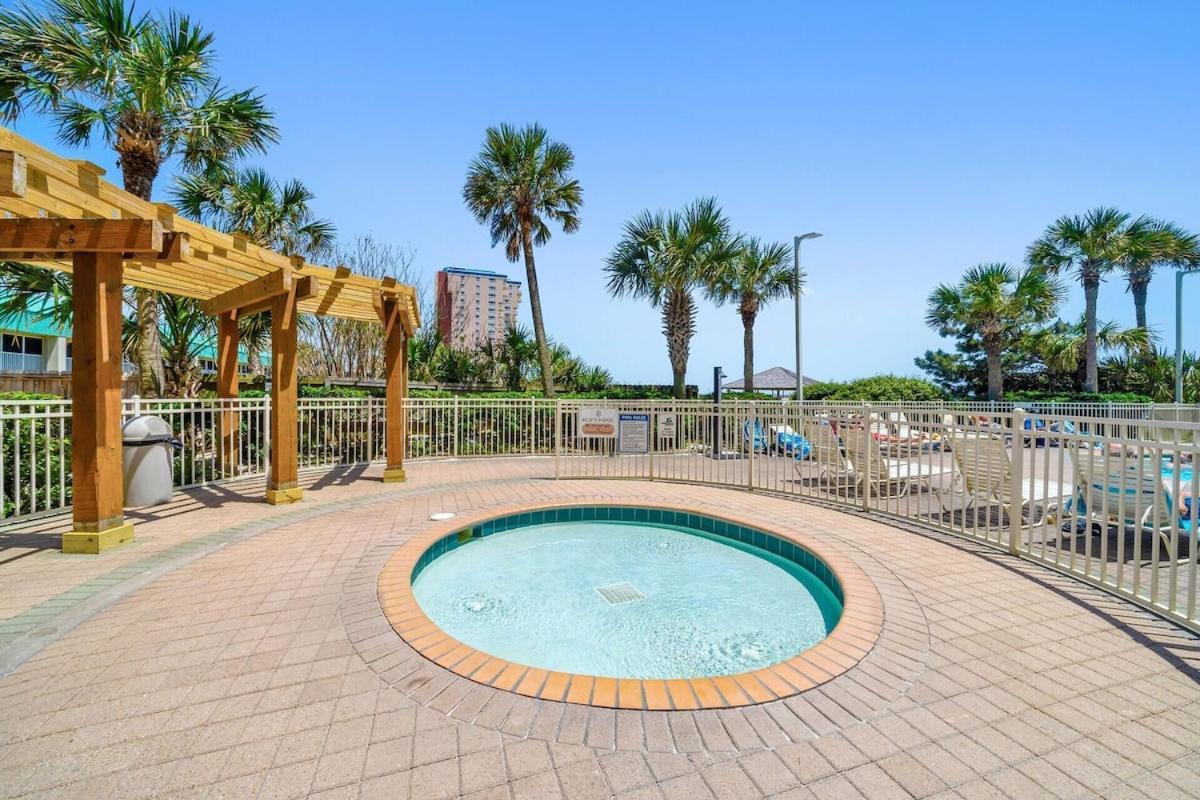 Pelican Beach Resort Condos Destin Exterior foto