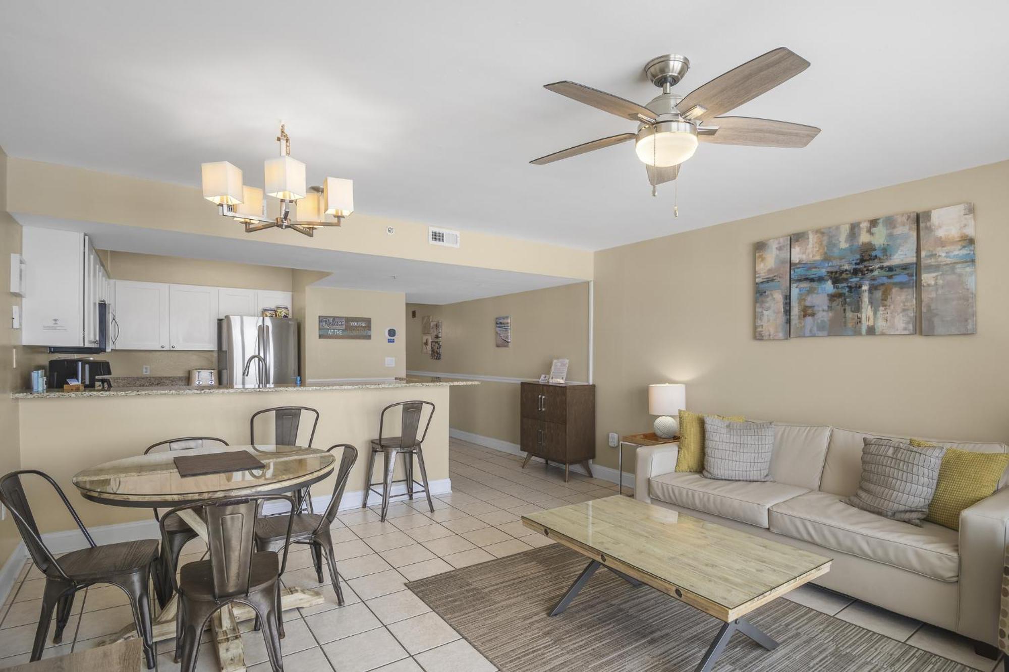 Pelican Beach Resort Condos Destin Zimmer foto