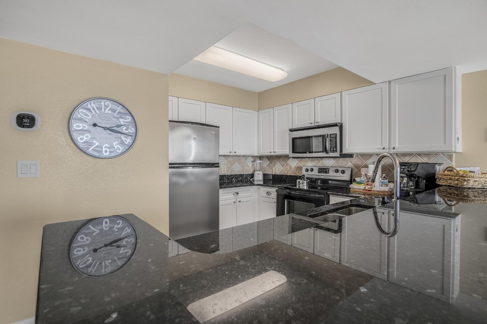 Pelican Beach Resort Condos Destin Zimmer foto